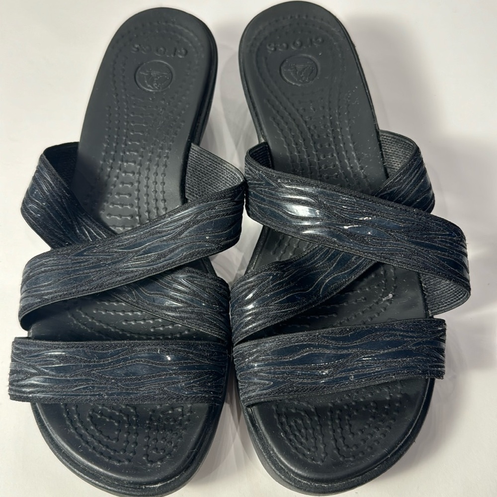 Crocs Sandals Womens Size 9 Black Strappy Slides Molalla Wedge Textured Pattern